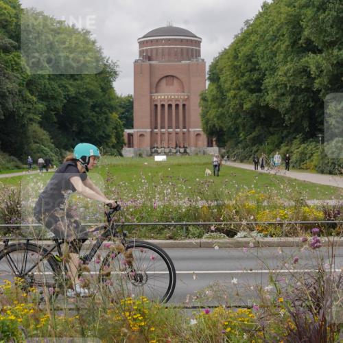 14.09.2025 - Stadtparktriathlon Michael Burmester http://msf.ph/oto/8905079 14.09.2025 11:59:21 Radfahren 958, 970, 978, 1182 meine-sportfotos.de