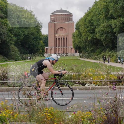 14.09.2025 - Stadtparktriathlon Michael Burmester http://msf.ph/oto/8905086 14.09.2025 11:59:48 Radfahren 936, 980, 1054, 1057, 1107, 1115, 1178, 1202 meine-sportfotos.de