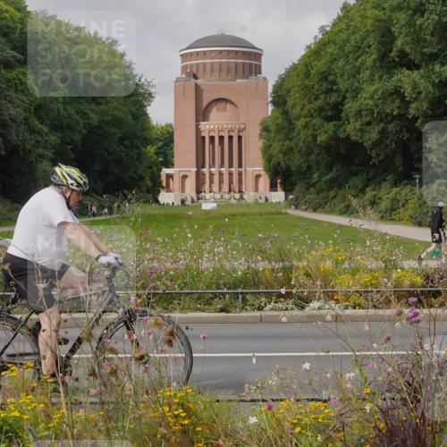 14.09.2025 - Stadtparktriathlon Michael Burmester http://msf.ph/oto/8905094 14.09.2025 12:00:26 Radfahren 1048, 1069, 1100, 1192 meine-sportfotos.de