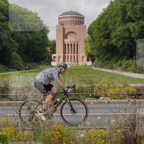 14.09.2025 - Stadtparktriathlon Michael Burmester http://msf.ph/oto/8905097 14.09.2025 12:00:35 Radfahren 1033, 1036, 1047, 1192 meine-sportfotos.de