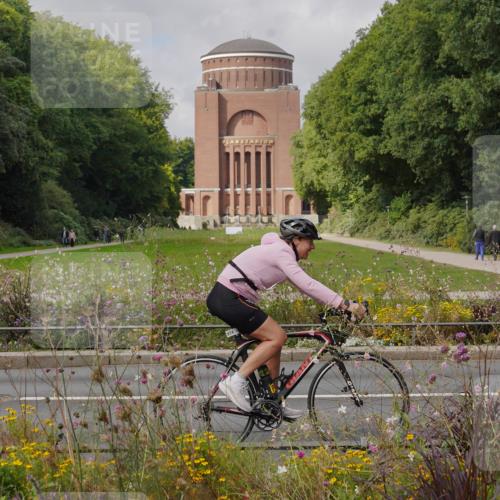 14.09.2025 - Stadtparktriathlon Michael Burmester http://msf.ph/oto/8905102 14.09.2025 12:00:45 Radfahren 962, 974, 994, 1063, 1064 meine-sportfotos.de
