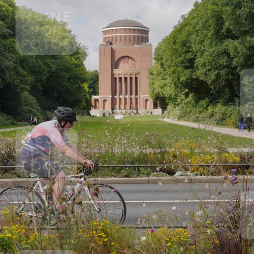 14.09.2025 - Stadtparktriathlon Michael Burmester http://msf.ph/oto/8905103 14.09.2025 12:00:47 Radfahren 962, 974, 994, 1011, 1063, 1064 meine-sportfotos.de