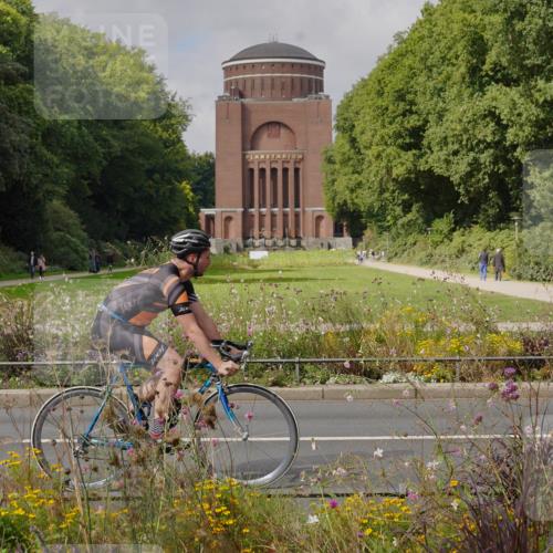 14.09.2025 - Stadtparktriathlon Michael Burmester http://msf.ph/oto/8905107 14.09.2025 12:01:01 Radfahren 1031, 1039, 1062, 1188, 1210, 1220 meine-sportfotos.de