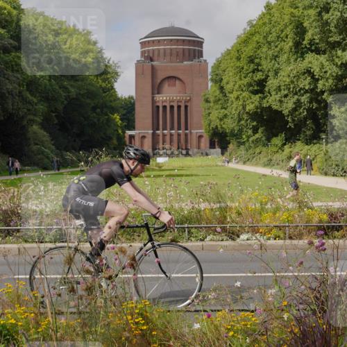 14.09.2025 - Stadtparktriathlon Michael Burmester http://msf.ph/oto/8905110 14.09.2025 12:01:06 Radfahren 1031, 1039, 1041, 1062, 1099, 1176, 1188, 1209, 1210, 1220 meine-sportfotos.de