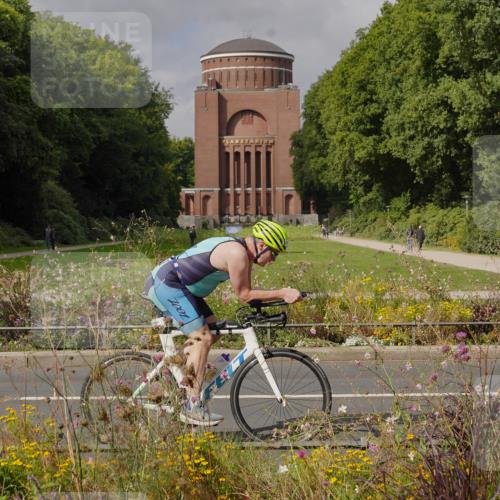14.09.2025 - Stadtparktriathlon Michael Burmester http://msf.ph/oto/8905115 14.09.2025 12:01:19 Radfahren 1005, 1041, 1046, 1058, 1060, 1086, 1099, 1185 meine-sportfotos.de