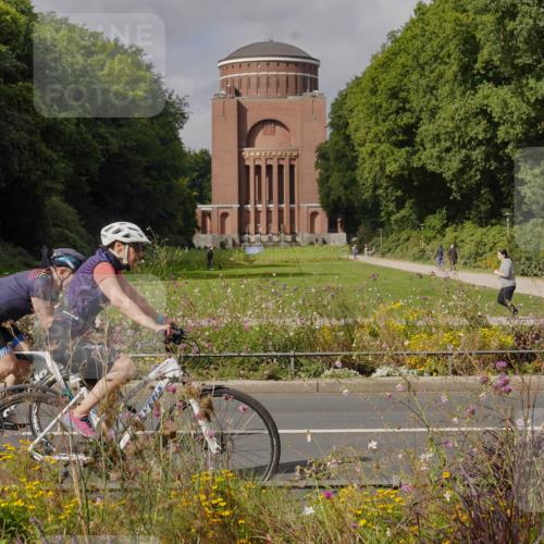 14.09.2025 - Stadtparktriathlon Michael Burmester http://msf.ph/oto/8905117 14.09.2025 12:01:22 Radfahren 1005, 1046, 1058, 1060, 1086, 1185 meine-sportfotos.de