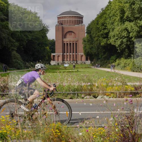 14.09.2025 - Stadtparktriathlon Michael Burmester http://msf.ph/oto/8905121 14.09.2025 12:01:31 Radfahren 948, 1046, 1085, 1126, 1157 meine-sportfotos.de