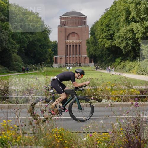14.09.2025 - Stadtparktriathlon Michael Burmester http://msf.ph/oto/8905137 14.09.2025 12:02:05 Radfahren 1025, 1072, 1092, 1094, 1096, 1120, 1148, 1152, 1169, 1218 meine-sportfotos.de