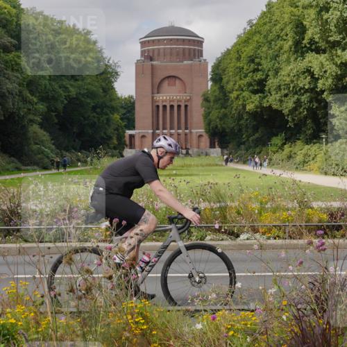 14.09.2025 - Stadtparktriathlon Michael Burmester http://msf.ph/oto/8905138 14.09.2025 12:02:06 Radfahren 1025, 1072, 1094, 1096, 1120, 1148, 1152, 1169, 1186, 1218 meine-sportfotos.de