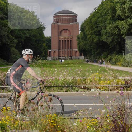 14.09.2025 - Stadtparktriathlon Michael Burmester http://msf.ph/oto/8905141 14.09.2025 12:02:11 Radfahren 1008, 1025, 1094, 1096, 1120, 1141, 1148, 1164, 1174, 1186 meine-sportfotos.de