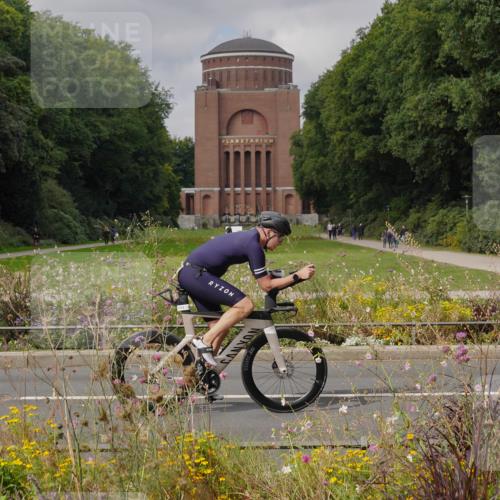 14.09.2025 - Stadtparktriathlon Michael Burmester http://msf.ph/oto/8905144 14.09.2025 12:02:17 Radfahren 1008, 1094, 1141, 1164, 1174, 1186, 1194 meine-sportfotos.de
