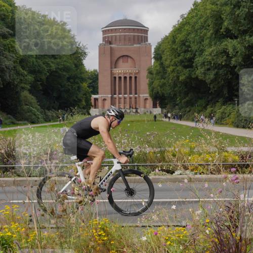 14.09.2025 - Stadtparktriathlon Michael Burmester http://msf.ph/oto/8905147 14.09.2025 12:02:25 Radfahren 1008, 1164, 1194 meine-sportfotos.de