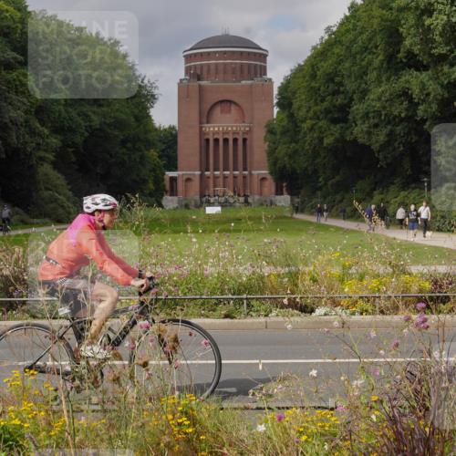 14.09.2025 - Stadtparktriathlon Michael Burmester http://msf.ph/oto/8905163 14.09.2025 12:03:31 Radfahren 997, 1022, 1023, 1056, 1077, 1091 meine-sportfotos.de