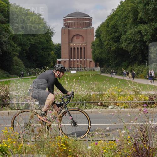 14.09.2025 - Stadtparktriathlon Michael Burmester http://msf.ph/oto/8905166 14.09.2025 12:03:36 Radfahren 997, 1017, 1022, 1023, 1056, 1077, 1091, 1133, 1142, 1170, 1204 meine-sportfotos.de