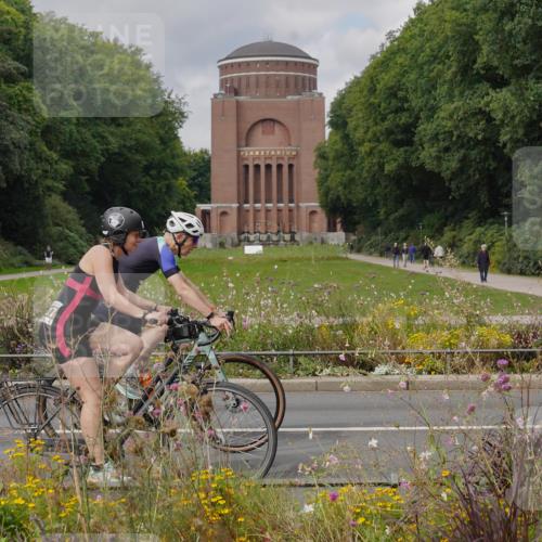 14.09.2025 - Stadtparktriathlon Michael Burmester http://msf.ph/oto/8905171 14.09.2025 12:03:44 Radfahren 1017, 1022, 1129, 1133, 1142, 1170, 1203, 1204, 1211 meine-sportfotos.de