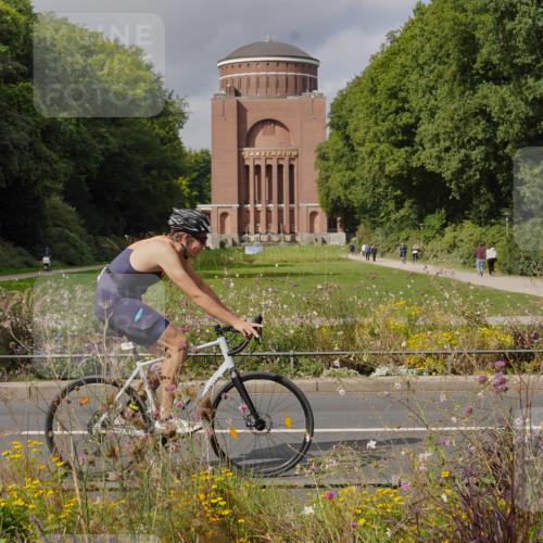 14.09.2025 - Stadtparktriathlon Michael Burmester http://msf.ph/oto/8905194 14.09.2025 12:04:51 Radfahren 1043, 1075, 1080, 1103, 1109, 1147 meine-sportfotos.de