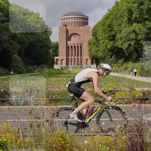 14.09.2025 - Stadtparktriathlon Michael Burmester http://msf.ph/oto/8905196 14.09.2025 12:04:52 Radfahren 1043, 1075, 1080, 1103, 1109, 1147 meine-sportfotos.de