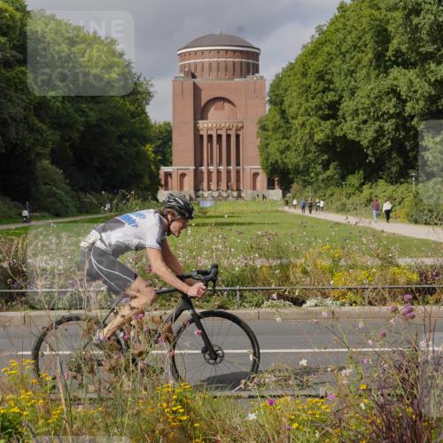 14.09.2025 - Stadtparktriathlon Michael Burmester http://msf.ph/oto/8905198 14.09.2025 12:04:55 Radfahren 1043, 1075, 1080, 1103, 1109, 1134, 1147 meine-sportfotos.de