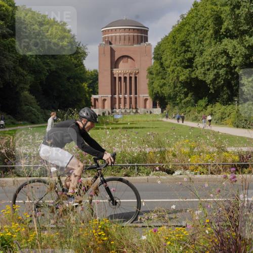 14.09.2025 - Stadtparktriathlon Michael Burmester http://msf.ph/oto/8905200 14.09.2025 12:05:03 Radfahren 1134, 1147 meine-sportfotos.de