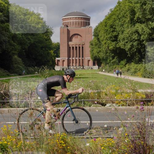 14.09.2025 - Stadtparktriathlon Michael Burmester http://msf.ph/oto/8905204 14.09.2025 12:05:19 Radfahren 1040, 1083, 1143, 1155, 1159, 1160 meine-sportfotos.de