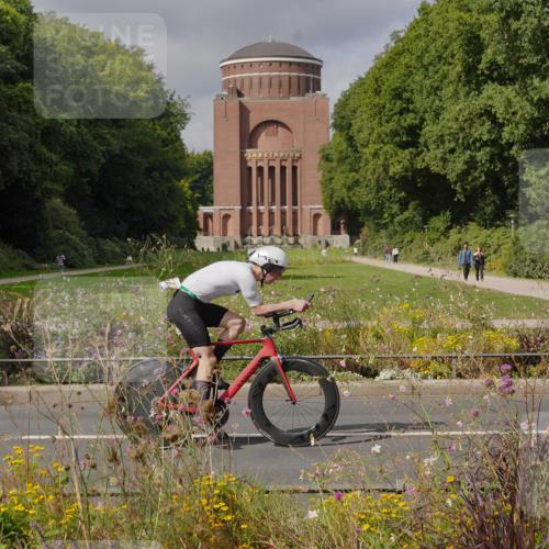 14.09.2025 - Stadtparktriathlon Michael Burmester http://msf.ph/oto/8905210 14.09.2025 12:05:35 Radfahren 1084, 1088, 1101, 1102, 1112, 1219 meine-sportfotos.de