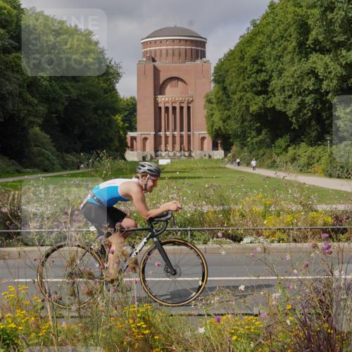 14.09.2025 - Stadtparktriathlon Michael Burmester http://msf.ph/oto/8905222 14.09.2025 12:06:01 Radfahren 1078, 1171, 1199, 1213 meine-sportfotos.de