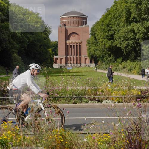 14.09.2025 - Stadtparktriathlon Michael Burmester http://msf.ph/oto/8905229 14.09.2025 12:06:42 Radfahren 1051, 1175 meine-sportfotos.de