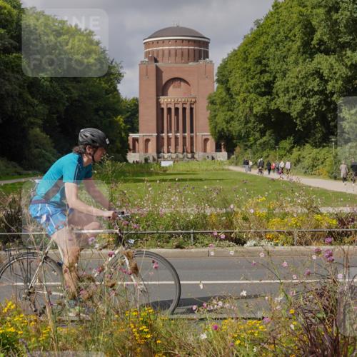 14.09.2025 - Stadtparktriathlon Michael Burmester http://msf.ph/oto/8905235 14.09.2025 12:07:18 Radfahren 1098, 1107, 1153, 1156, 1193 meine-sportfotos.de