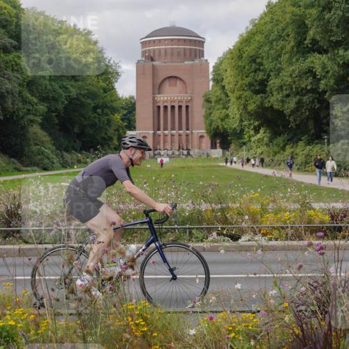 14.09.2025 - Stadtparktriathlon Michael Burmester http://msf.ph/oto/8905253 14.09.2025 12:08:11 Radfahren 1031, 1057, 1062, 1099, 1168, 1200, 1215 meine-sportfotos.de