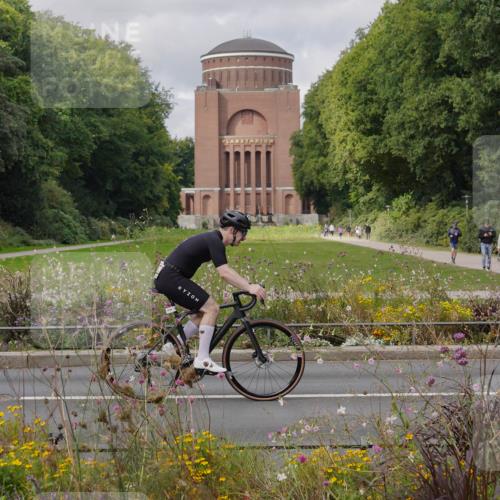 14.09.2025 - Stadtparktriathlon Michael Burmester http://msf.ph/oto/8905256 14.09.2025 12:08:17 Radfahren 1062, 1099, 1168, 1200, 1215 meine-sportfotos.de