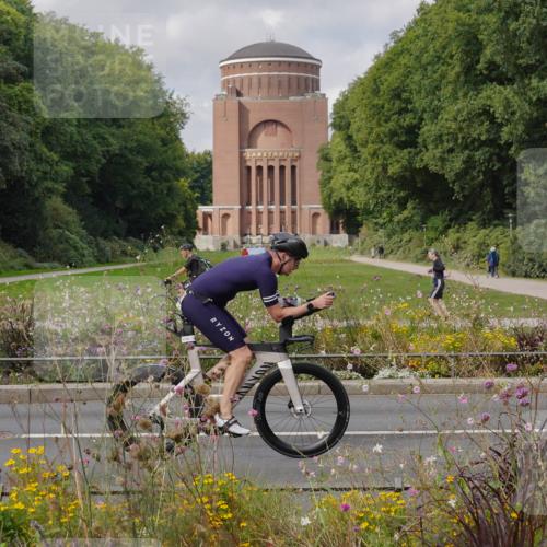 14.09.2025 - Stadtparktriathlon Michael Burmester http://msf.ph/oto/8905262 14.09.2025 12:08:38 Radfahren 1019, 1039, 1058, 1060, 1064, 1086, 1162, 1174, 1185, 1186 meine-sportfotos.de