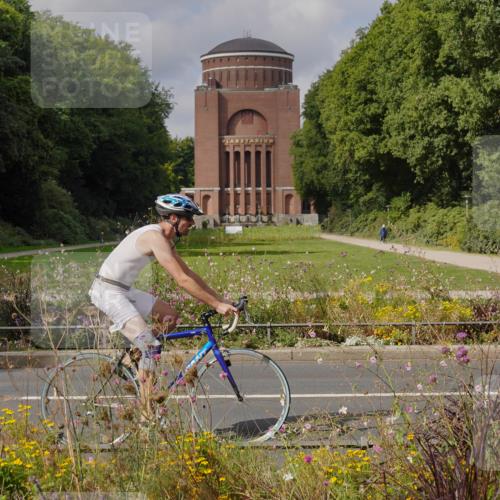 14.09.2025 - Stadtparktriathlon Michael Burmester http://msf.ph/oto/8905273 14.09.2025 12:09:27 Radfahren 1158 meine-sportfotos.de
