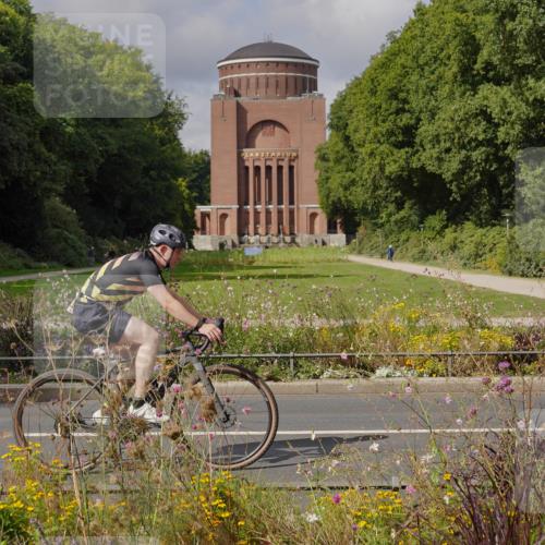 14.09.2025 - Stadtparktriathlon Michael Burmester http://msf.ph/oto/8905282 14.09.2025 12:09:57 Radfahren 1049, 1116, 1126, 1149, 1173, 1176 meine-sportfotos.de