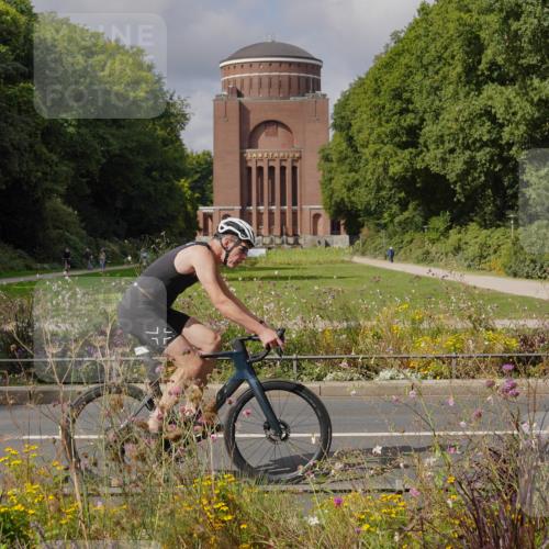 14.09.2025 - Stadtparktriathlon Michael Burmester http://msf.ph/oto/8905285 14.09.2025 12:10:07 Radfahren 1049, 1073, 1141, 1163, 1172, 1173 meine-sportfotos.de