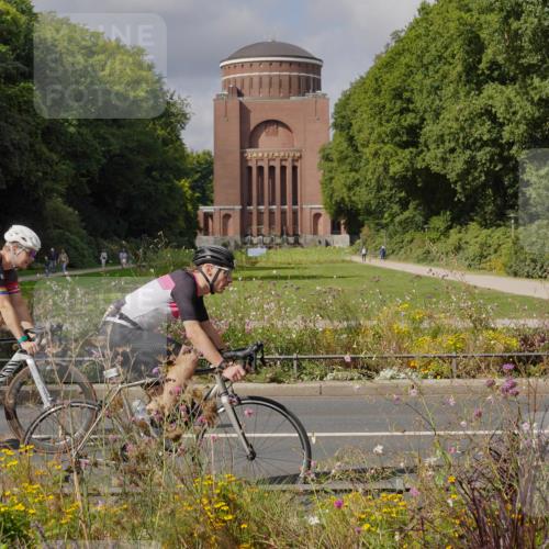14.09.2025 - Stadtparktriathlon Michael Burmester http://msf.ph/oto/8905294 14.09.2025 12:10:23 Radfahren 1065, 1085, 1110, 1129, 1203, 1211, 1218 meine-sportfotos.de