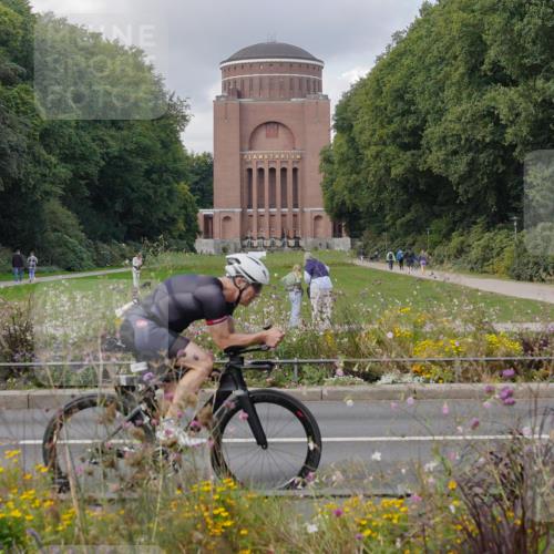 14.09.2025 - Stadtparktriathlon Michael Burmester http://msf.ph/oto/8905299 14.09.2025 12:12:10 Radfahren 1125, 1142, 1146, 1178 meine-sportfotos.de