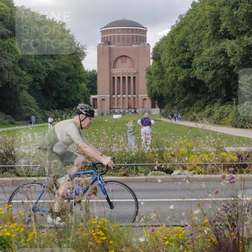 14.09.2025 - Stadtparktriathlon Michael Burmester http://msf.ph/oto/8905302 14.09.2025 12:12:21 Radfahren 1050, 1075, 1123, 1143, 1204 meine-sportfotos.de