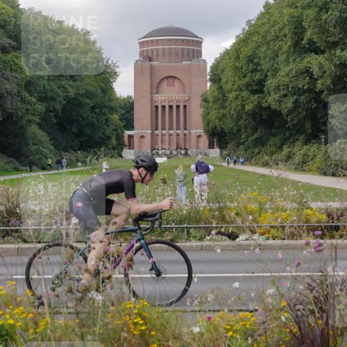 14.09.2025 - Stadtparktriathlon Michael Burmester http://msf.ph/oto/8905306 14.09.2025 12:12:31 Radfahren 1053, 1143, 1160 meine-sportfotos.de