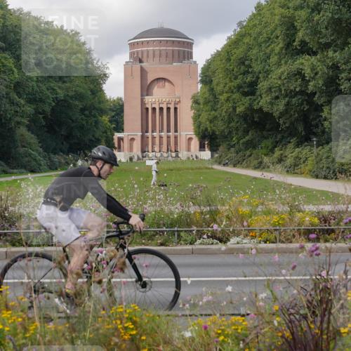 14.09.2025 - Stadtparktriathlon Michael Burmester http://msf.ph/oto/8905315 14.09.2025 12:13:21 Radfahren 1061, 1134, 1137, 1145, 1159 meine-sportfotos.de