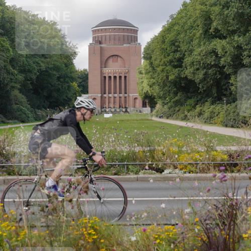 14.09.2025 - Stadtparktriathlon Michael Burmester http://msf.ph/oto/8905319 14.09.2025 12:13:38 Radfahren 1084, 1151, 1213 meine-sportfotos.de