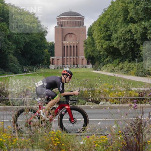 14.09.2025 - Stadtparktriathlon Michael Burmester http://msf.ph/oto/8905323 14.09.2025 12:14:06 Radfahren 1059, 1180, 1188, 1199 meine-sportfotos.de