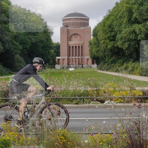 14.09.2025 - Stadtparktriathlon Michael Burmester http://msf.ph/oto/8905324 14.09.2025 12:14:25 Radfahren 1088, 1124 meine-sportfotos.de