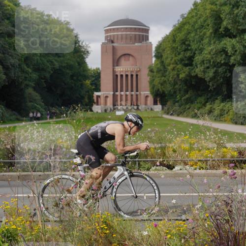 14.09.2025 - Stadtparktriathlon Michael Burmester http://msf.ph/oto/8905327 14.09.2025 12:14:47 Radfahren 1121, 1209 meine-sportfotos.de
