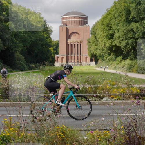 14.09.2025 - Stadtparktriathlon Michael Burmester http://msf.ph/oto/8905338 14.09.2025 12:15:32 Radfahren 1066, 1153, 1292, 1298 meine-sportfotos.de