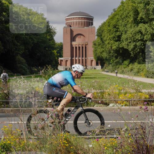14.09.2025 - Stadtparktriathlon Michael Burmester http://msf.ph/oto/8905340 14.09.2025 12:15:43 Radfahren 1156, 1164 meine-sportfotos.de