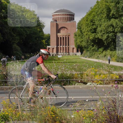 14.09.2025 - Stadtparktriathlon Michael Burmester http://msf.ph/oto/8905347 14.09.2025 12:16:10 Radfahren 1152, 1202 meine-sportfotos.de