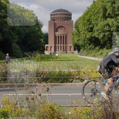 14.09.2025 - Stadtparktriathlon Michael Burmester http://msf.ph/oto/8905381 14.09.2025 12:18:00 Radfahren 1126, 1133, 1141, 1149, 1200, 1215, 1310 meine-sportfotos.de