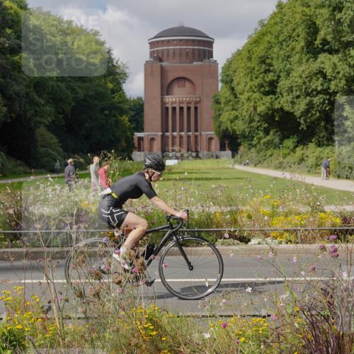 14.09.2025 - Stadtparktriathlon Michael Burmester http://msf.ph/oto/8905384 14.09.2025 12:18:15 Radfahren 1125, 1229, 1274 meine-sportfotos.de