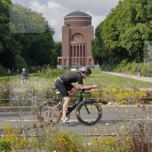 14.09.2025 - Stadtparktriathlon Michael Burmester http://msf.ph/oto/8905390 14.09.2025 12:18:31 Radfahren 1085, 1139, 1144, 1170, 1176, 1178, 1218, 1247, 1260, 1297 meine-sportfotos.de