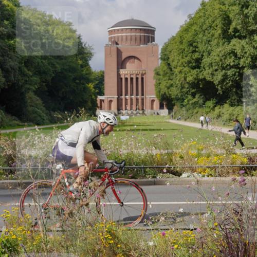 14.09.2025 - Stadtparktriathlon Michael Burmester http://msf.ph/oto/8905420 14.09.2025 12:20:08 Radfahren 1123, 1155 meine-sportfotos.de